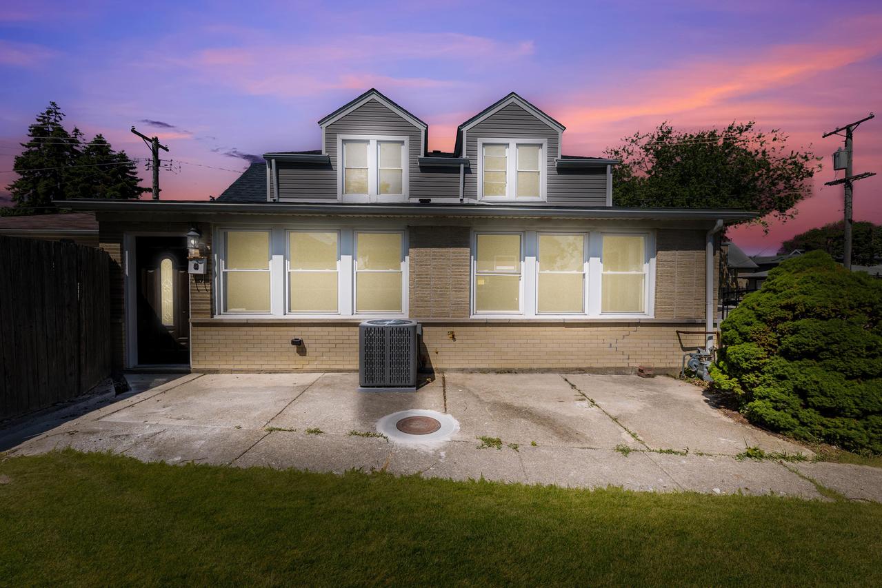 4900 S Laramie Ave., Chicago, IL 60638