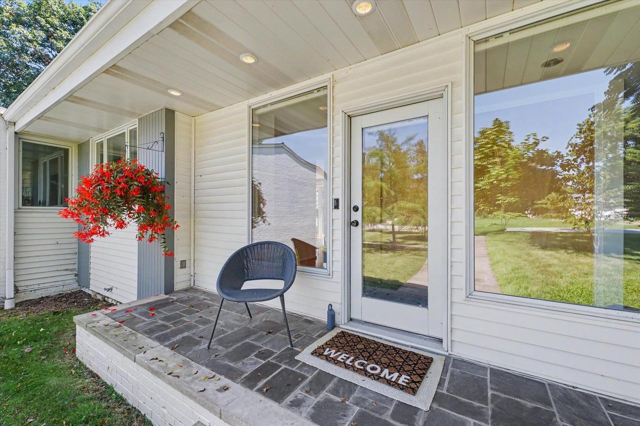 301 G H Baker Dr., Urbana, IL 61801