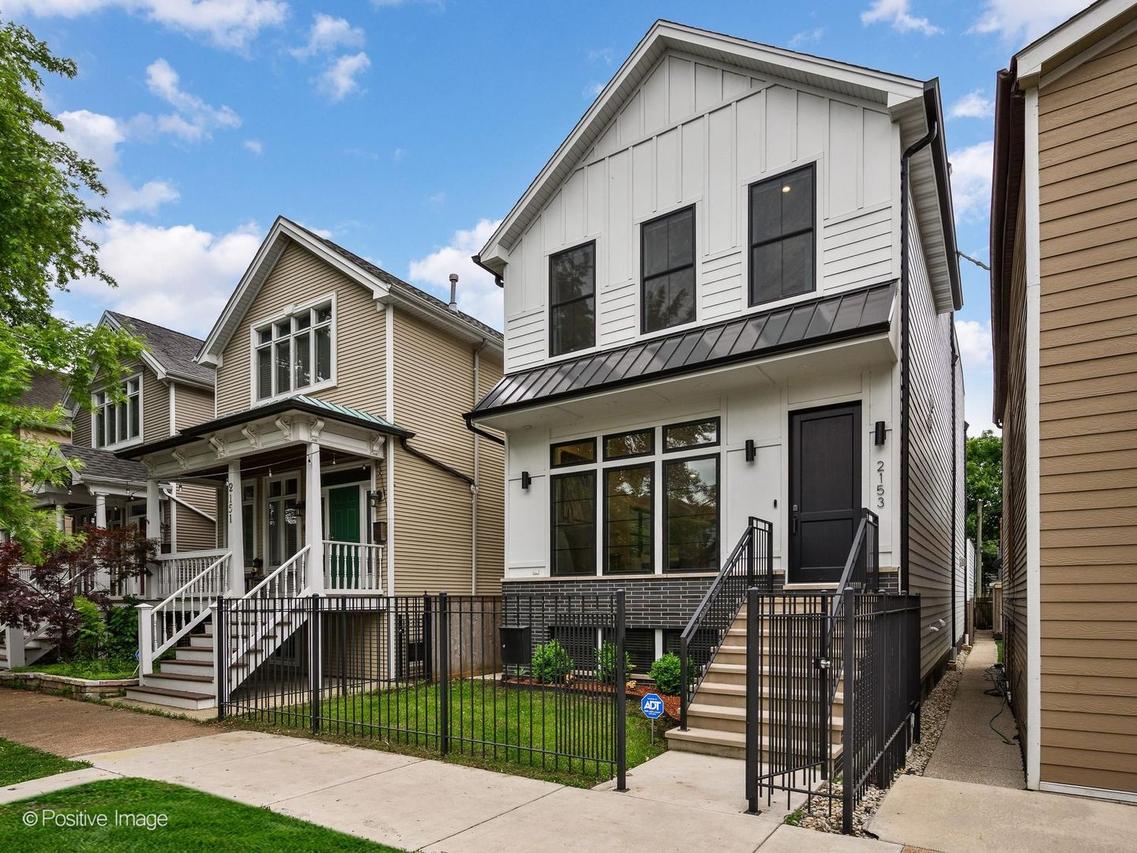 2153 W Fletcher St., Chicago, IL 60618