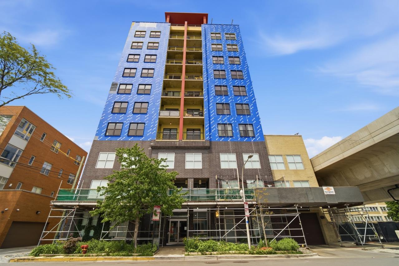 1122 W Catalpa Ave. #910, Chicago, IL 60640