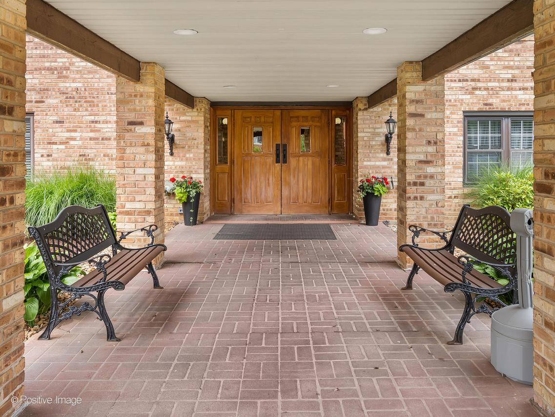 475 N Cass Ave. #105, Westmont, IL 60559
