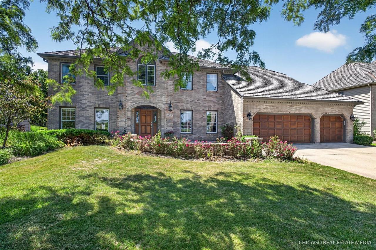 2008 Palmer Dr., Naperville, IL 60564
