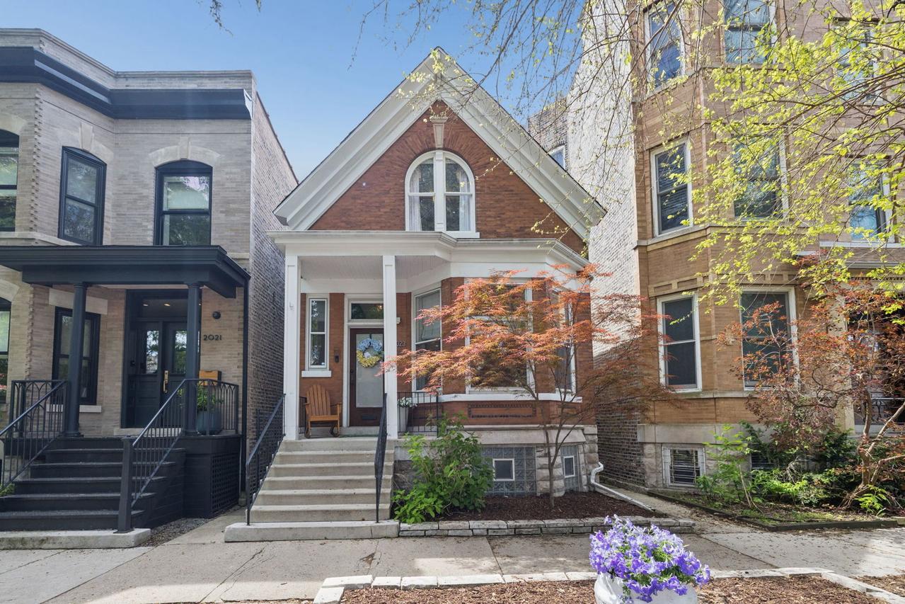 2023 W Walton St., Chicago, IL 60622