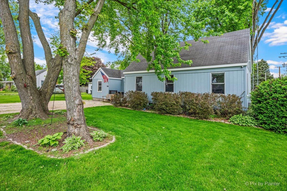 305 S Maple St., Waterman, IL 60556