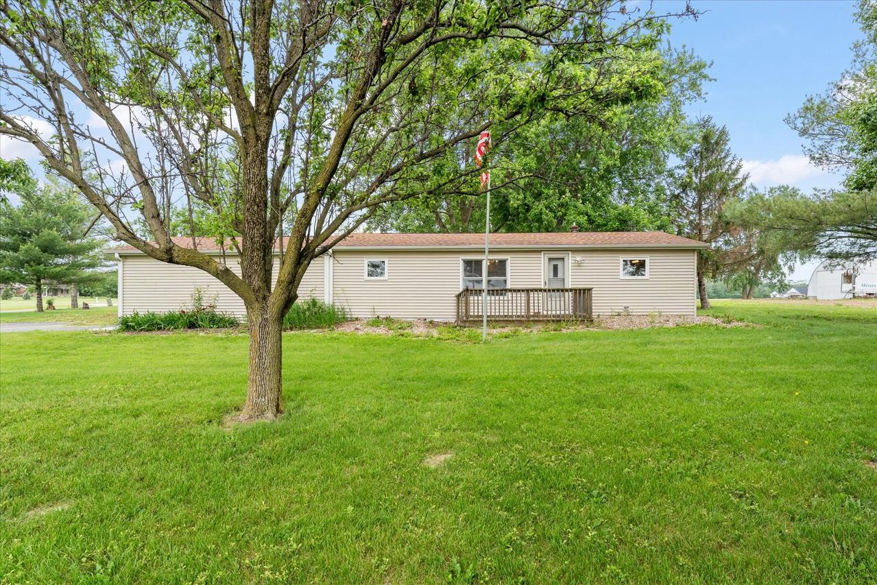 462 County Road 2600, Mahomet, IL 61853