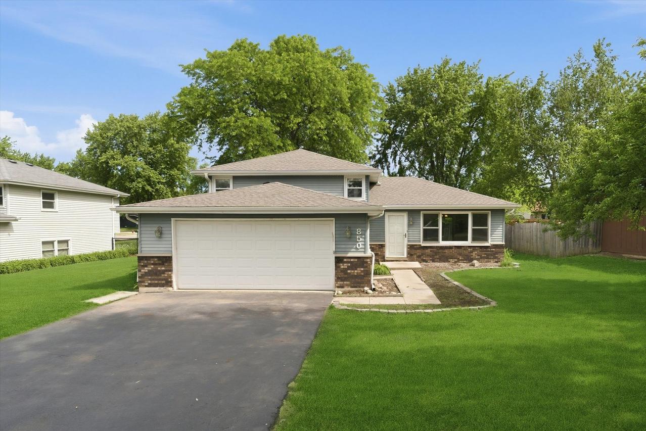 850 Gerald Ave., South Elgin, IL 60177