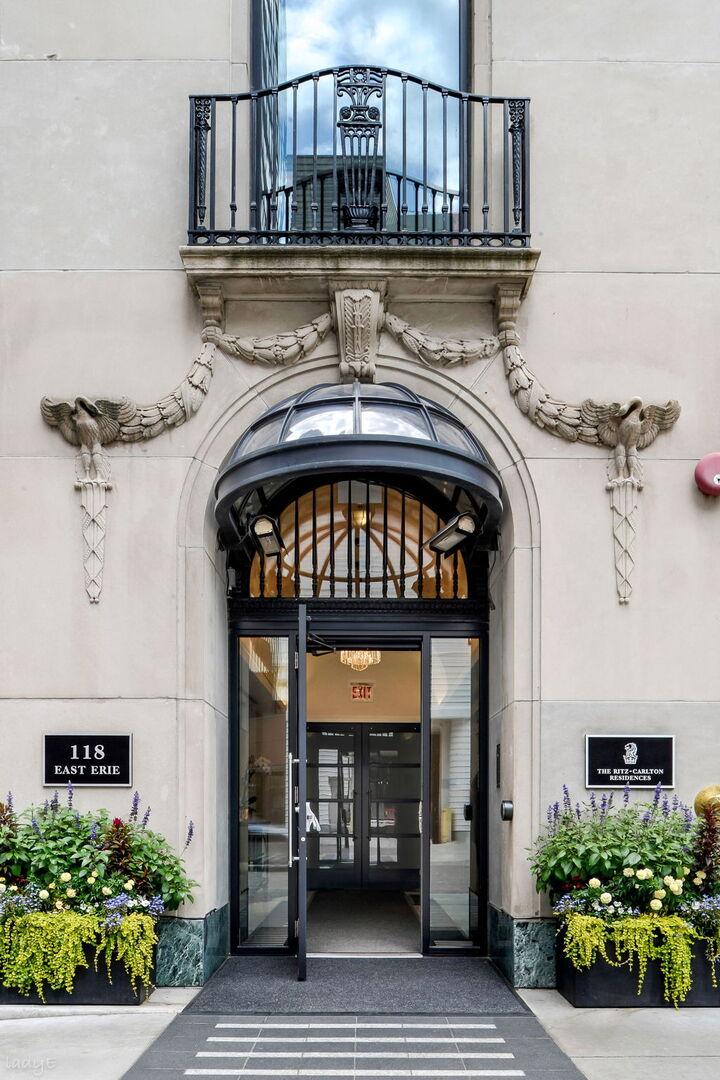 118 E Erie St. #20C, Chicago, IL 60611