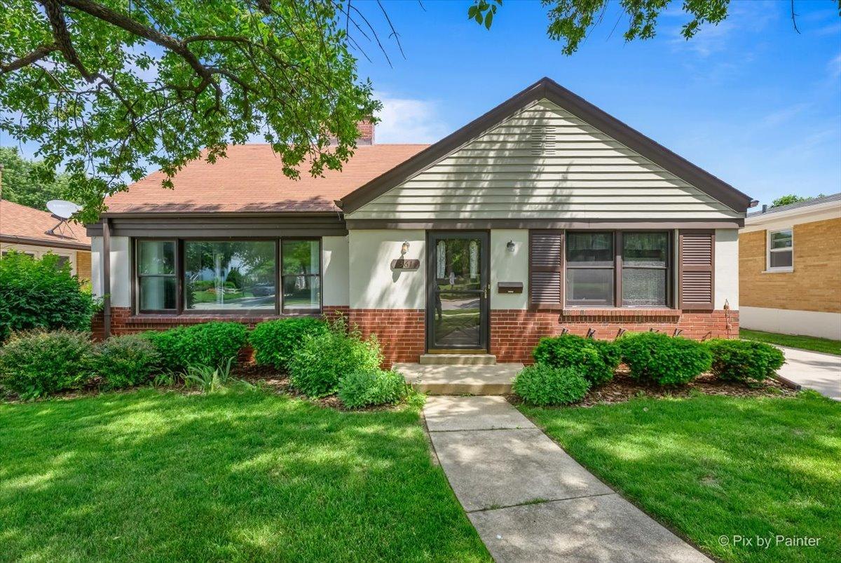 361 Bryant Ave., Glen Ellyn, IL 60137