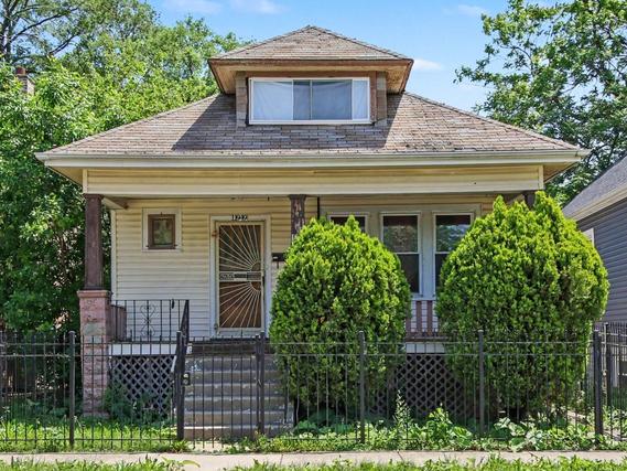 New Homes with Master Bedrooms on the 1st Floor in West Pullman: May 23rd to May 29th