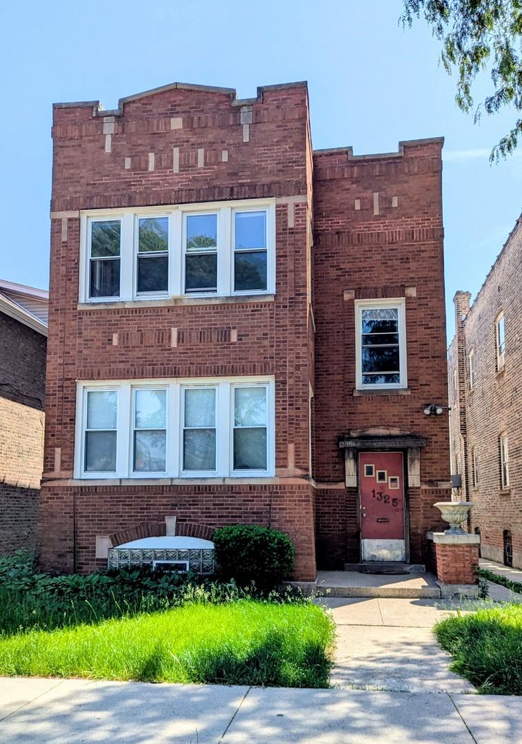 1325 N Long Ave., Chicago, IL 60651