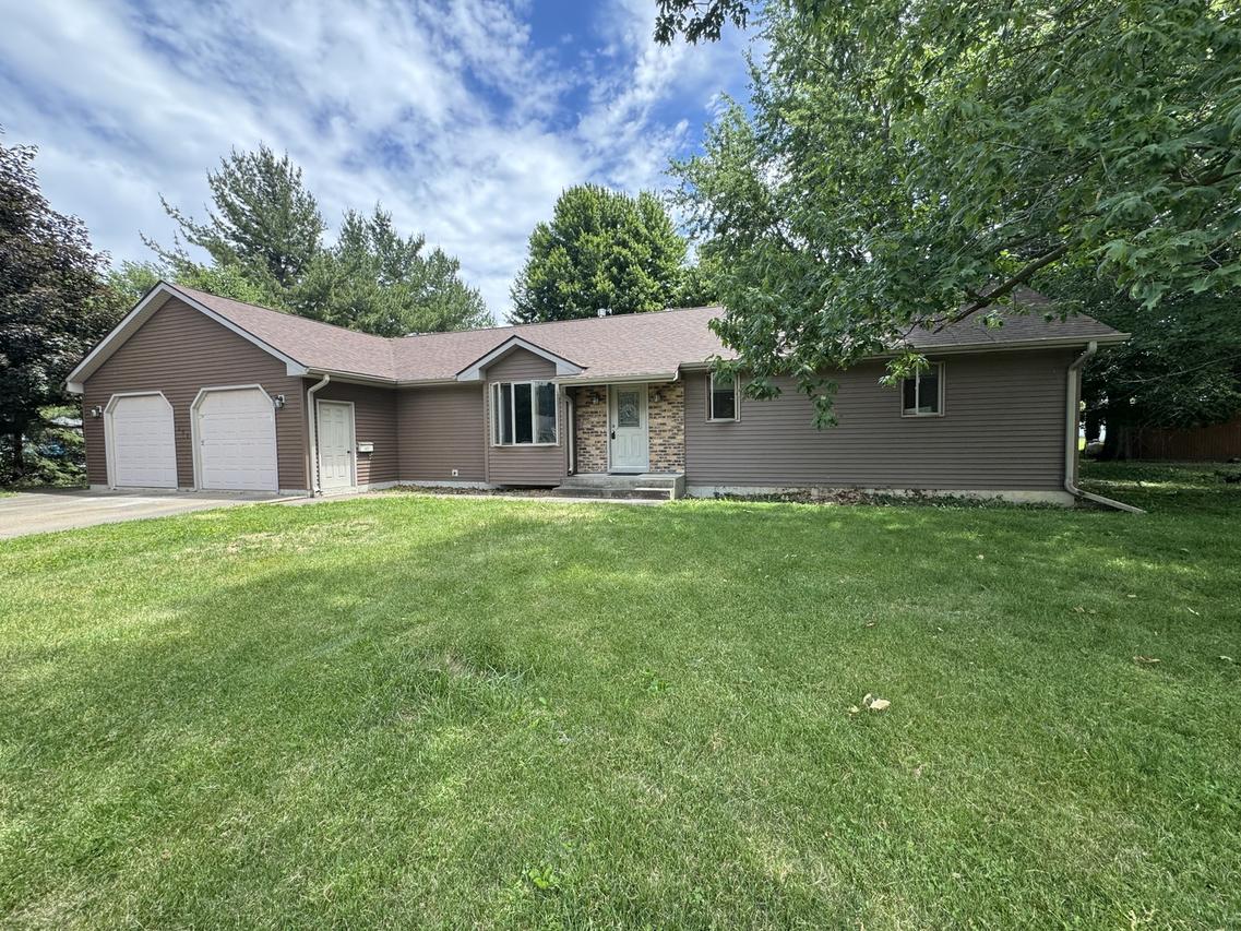 502 SW 8th Ave., Aledo, IL 61231