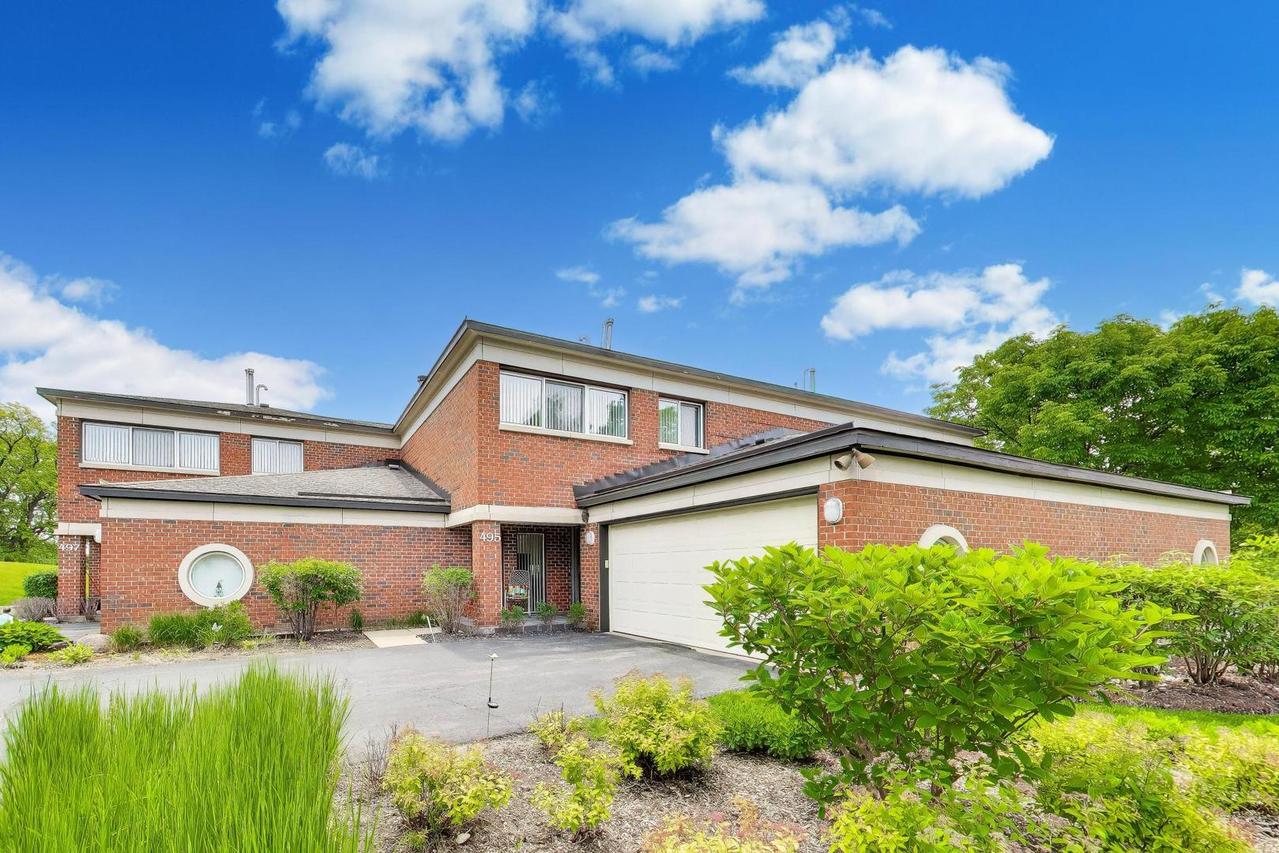 495 Milford Rd., Deerfield, IL 60015