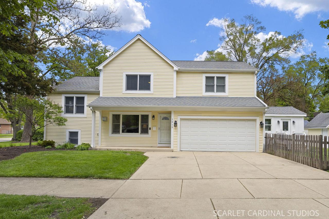 1315 Lakeside Dr., Wheaton, IL 60187