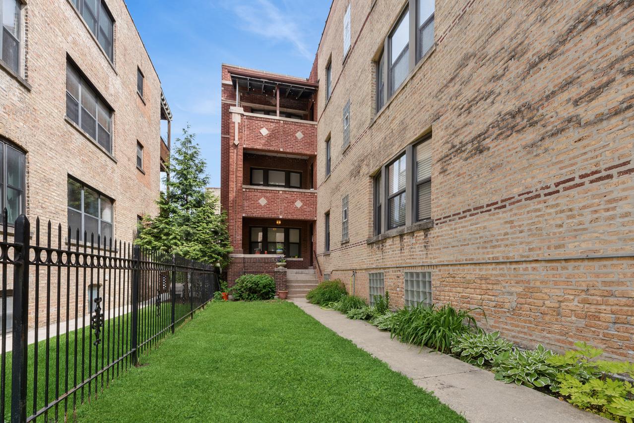 2712 W Leland Ave. #3, Chicago, IL 60625