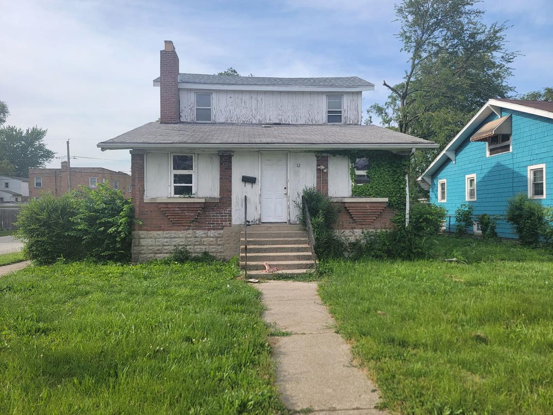 12 Webb St., Calumet City, IL 60409