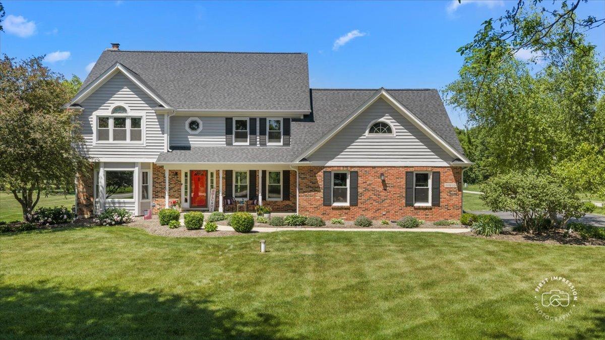 39W016 W Hilltop Dr., St. Charles, IL 60175