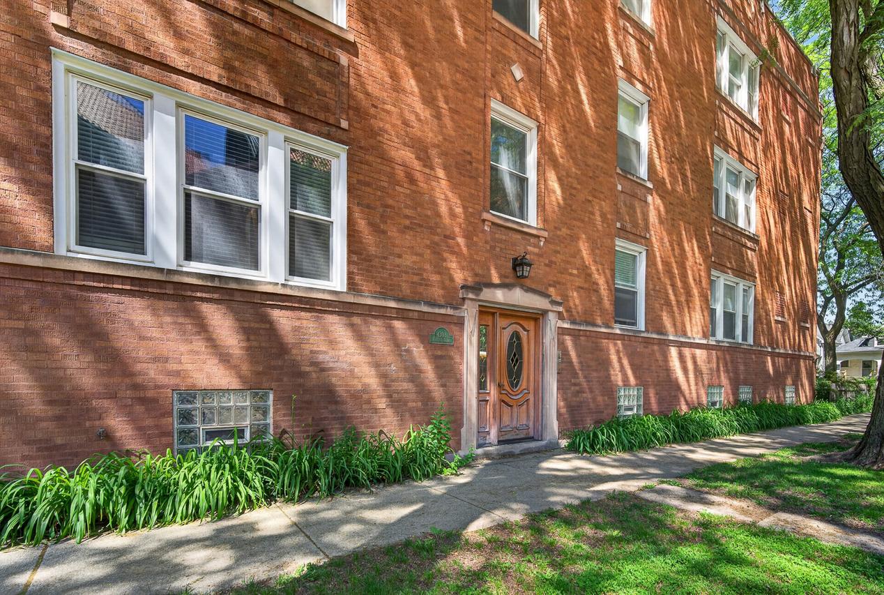 4308 W Waveland Ave. #2, Chicago, IL 60641