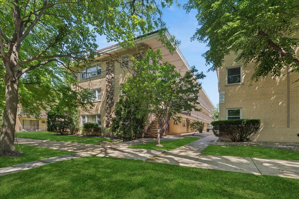 5332 W Windsor Ave. #3E, Chicago, IL 60630