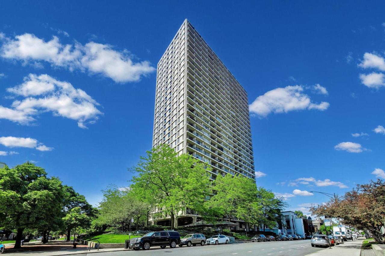 1960 N Lincoln Park West #2911, Chicago, IL 60614