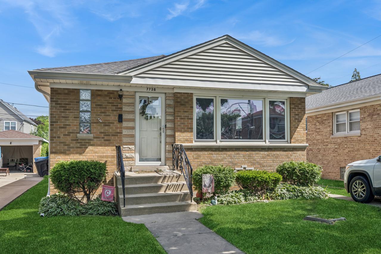 7738 W Clarence Ave., Chicago, IL 60631