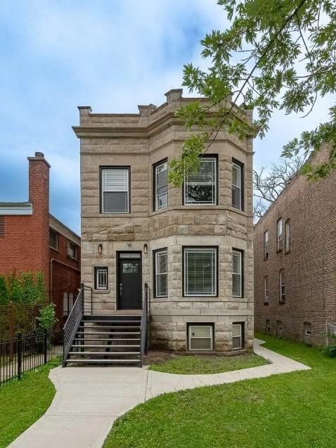 35 N Mayfield Ave., Chicago, IL 60644