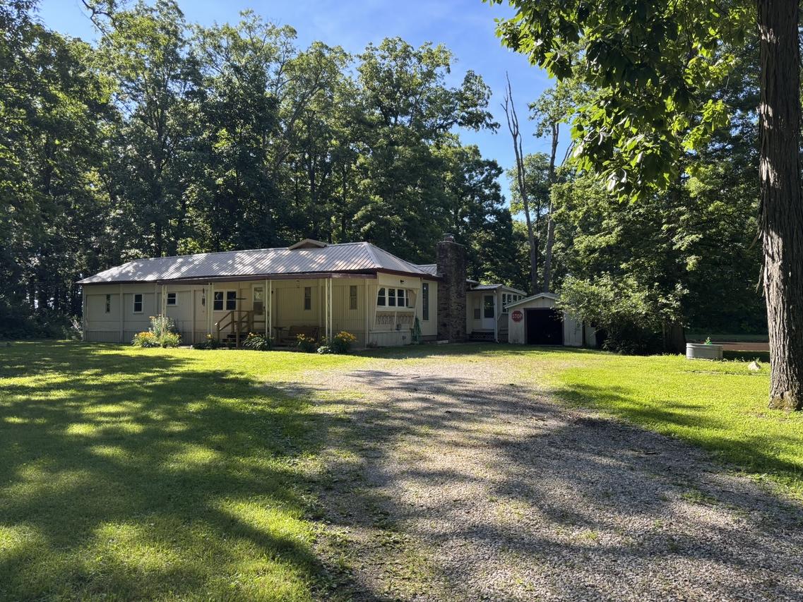 4248 Church Rd., Salem, IL 62881