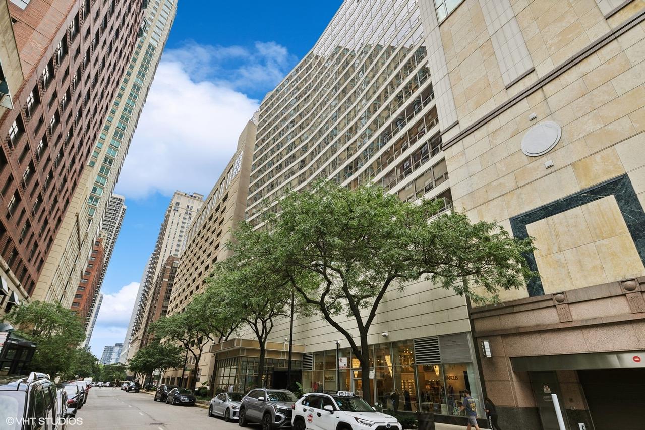 110 E Delaware Pl. #1902, Chicago, IL 60611