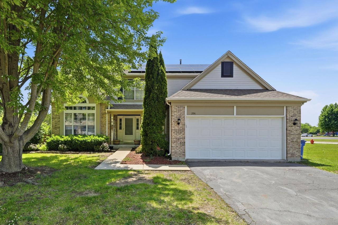 791 Brookline St., South Elgin, IL 60177
