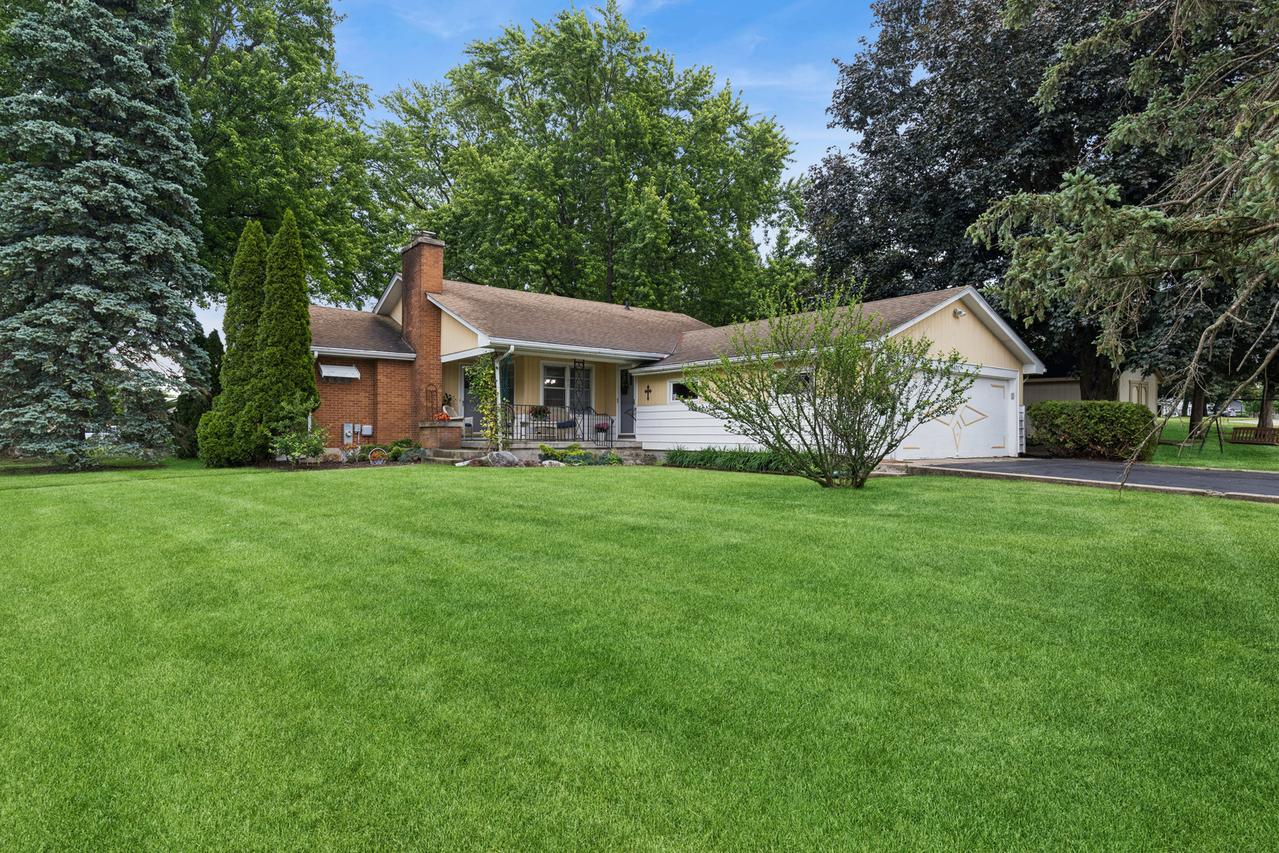 3607 W Clover Ave., Mchenry, IL 60050