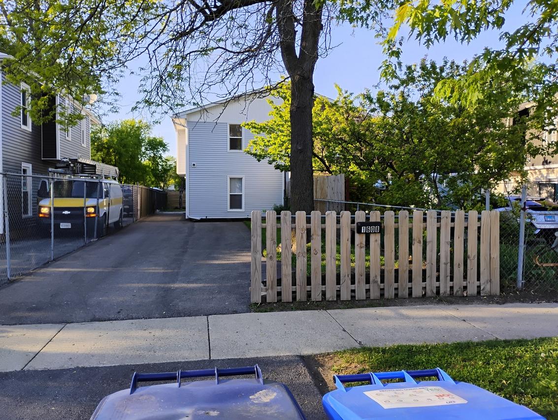 1608 11th St., Waukegan, IL 60085