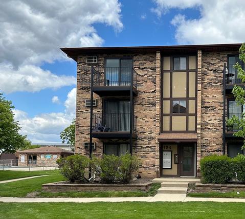 New Homes with Master Bedrooms on the 1st Floor in Carol Stream: May 23rd to May 29th