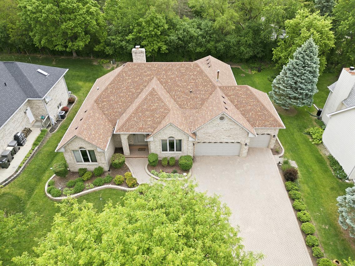 10735 Christopher Dr., Lemont, IL 60439