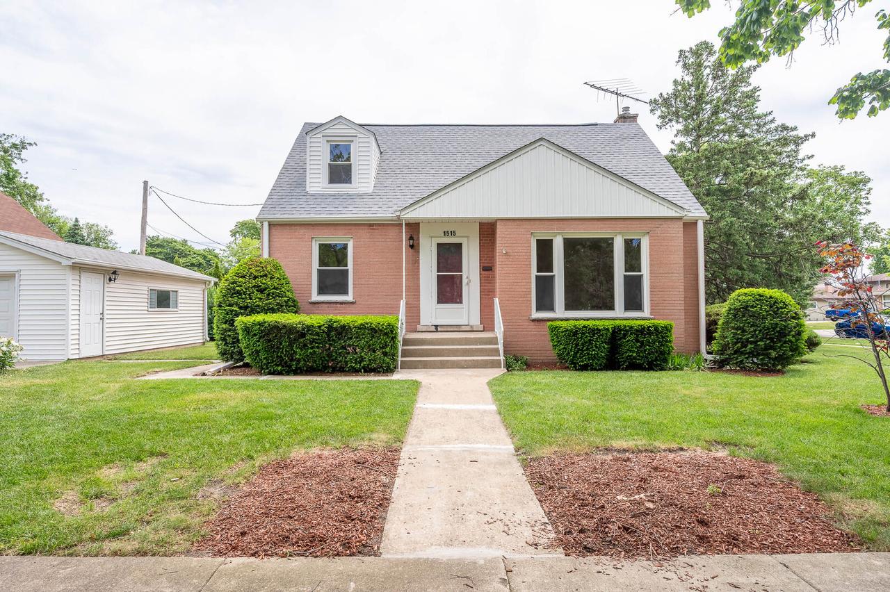 1515 Orchard St., Des Plaines, IL 60018