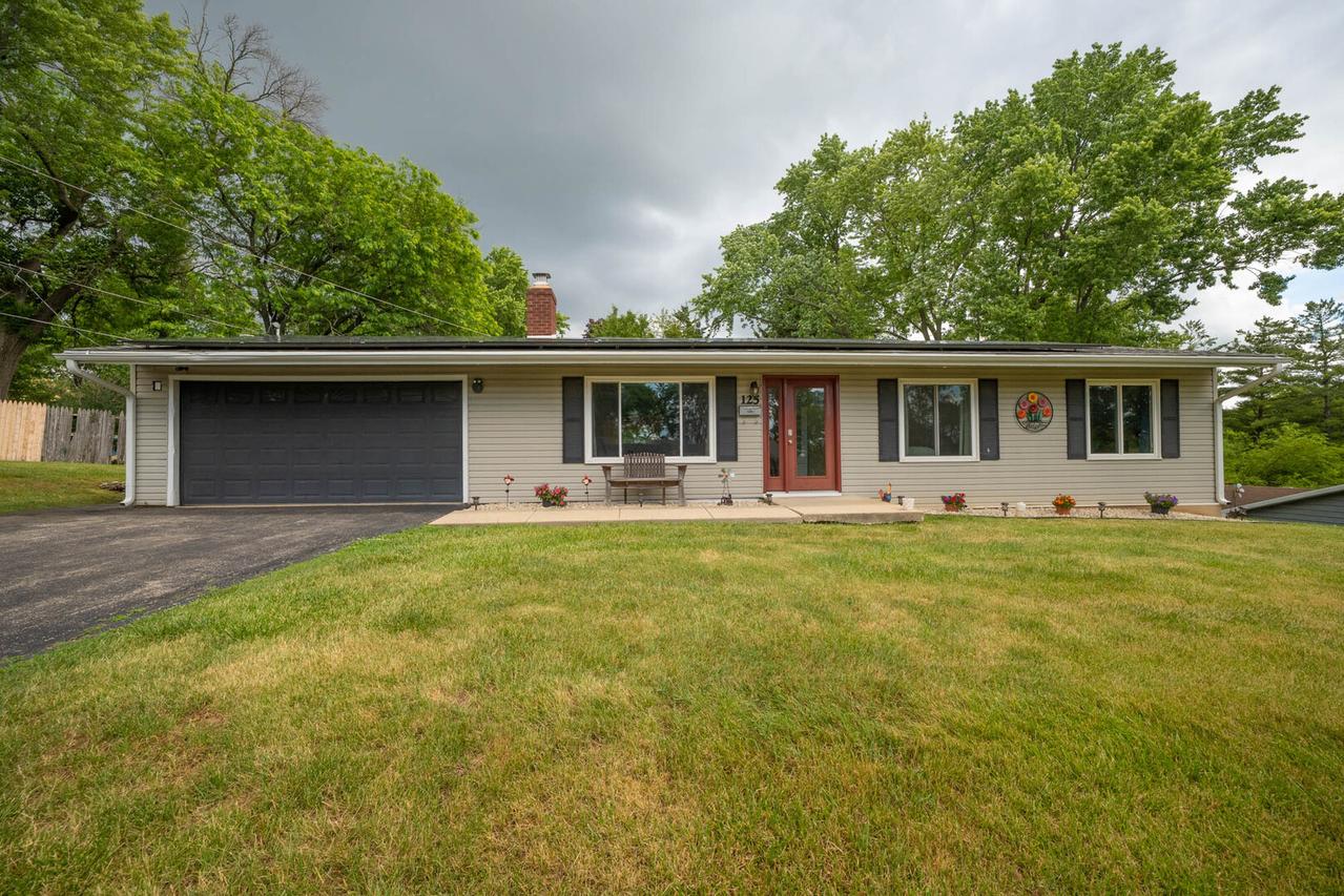 125 Cheri Ln., Antioch, IL 60002