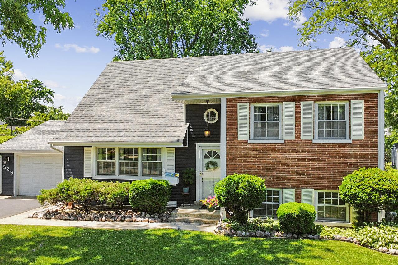 523 W Winchester Rd., Chicago Heights, IL 60411