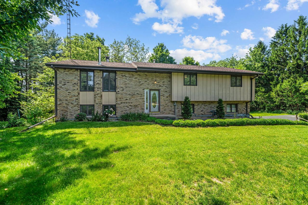 5748 S Skare Rd., Rochelle, IL 61068