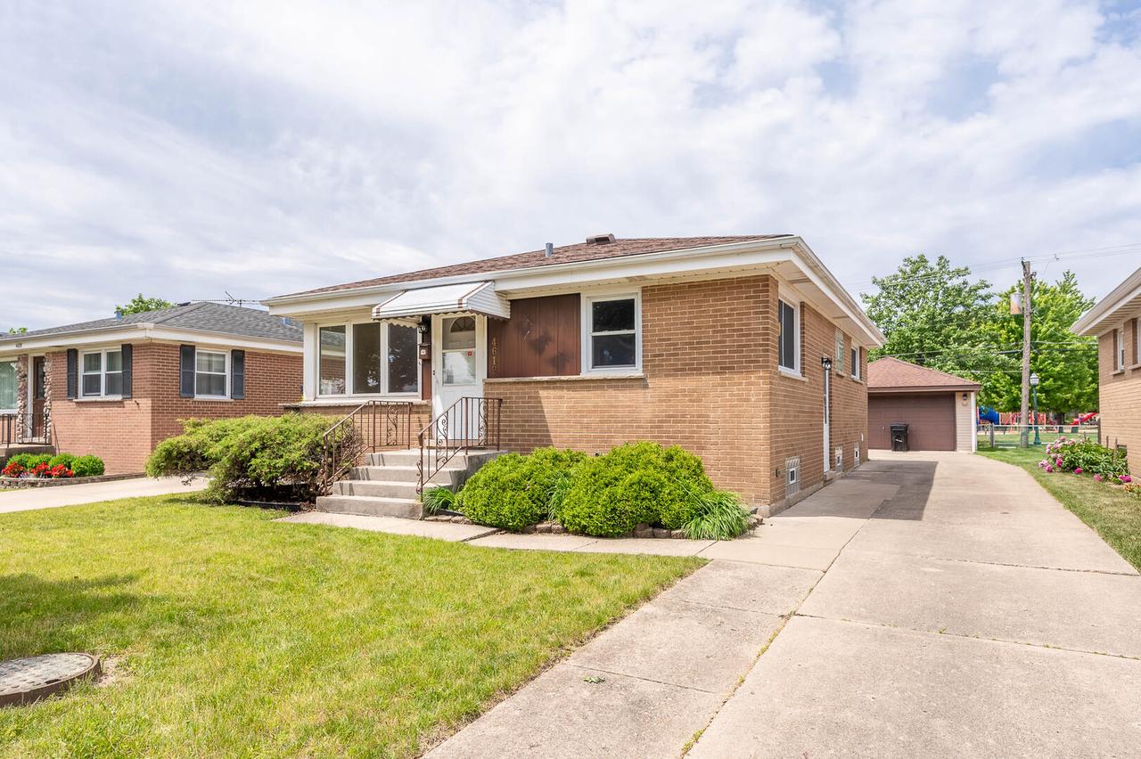 4612 N Oriole Ave., Norridge, IL 60706