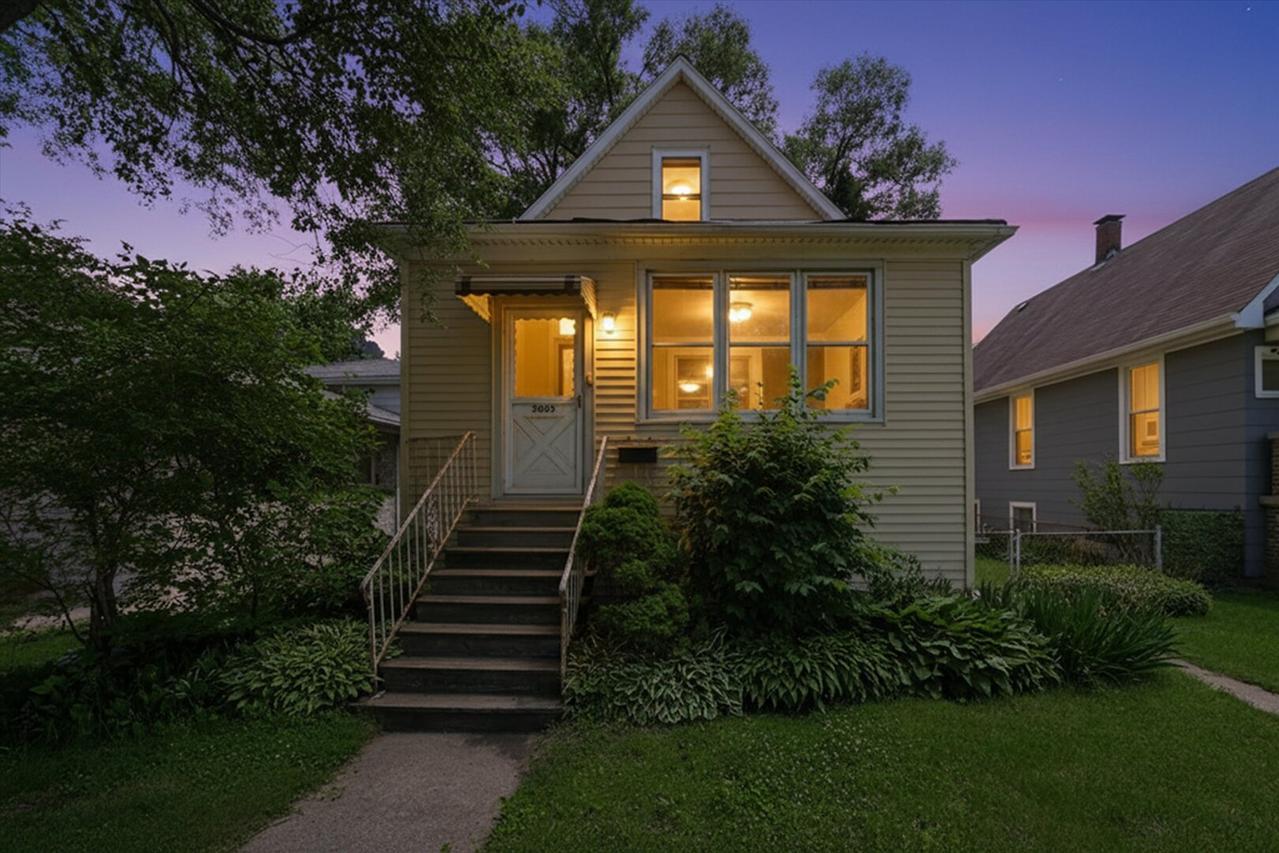 3005 Oak Park Ave., Berwyn, IL 60402