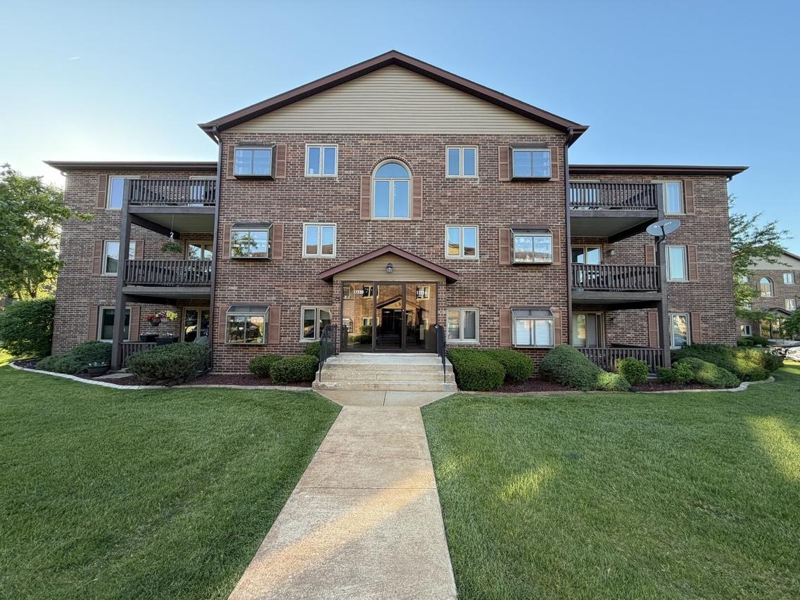 17230 Ridgeland Ave. #333, Tinley Park, IL 60477