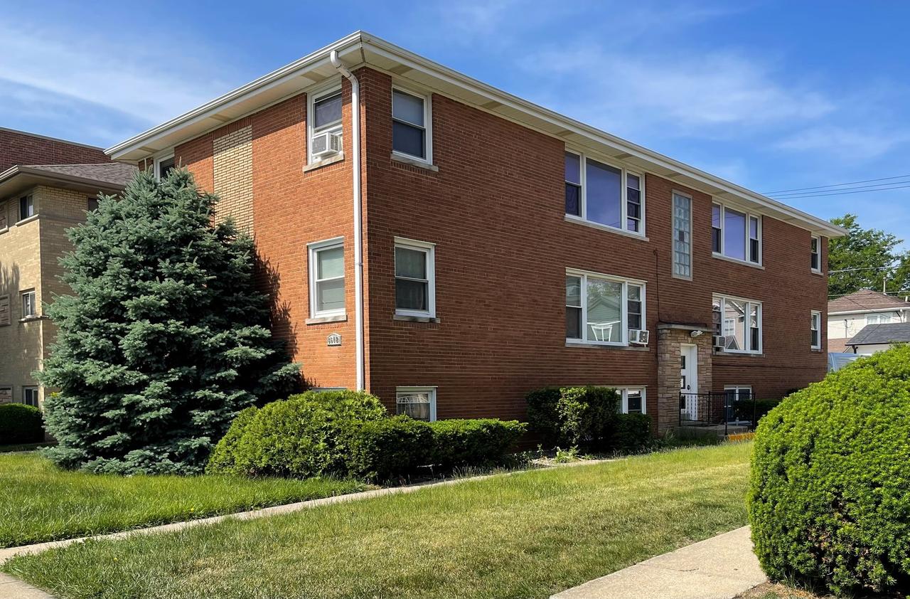 6612 N Harlem Ave. #1E, Chicago, IL 60631