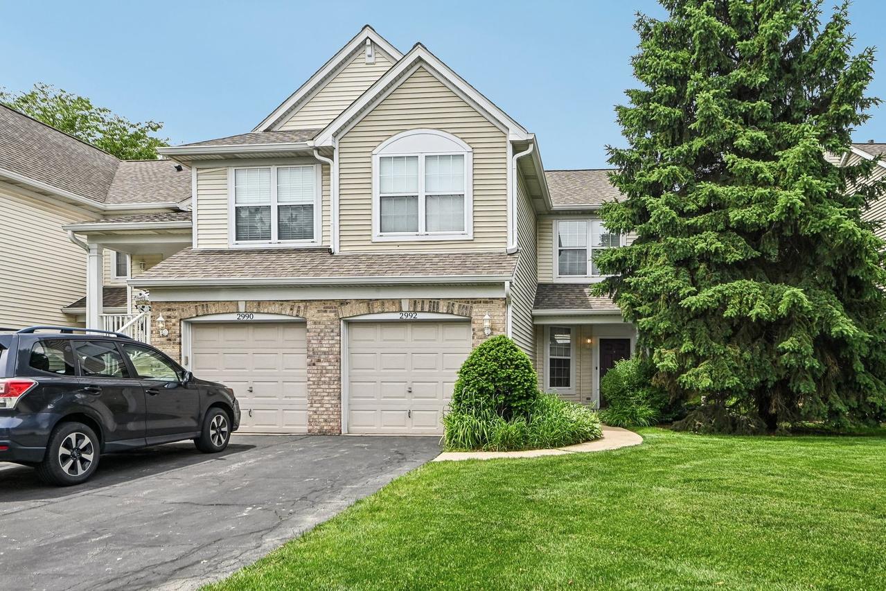 2992 Waters Edge Cir., Aurora, IL 60504