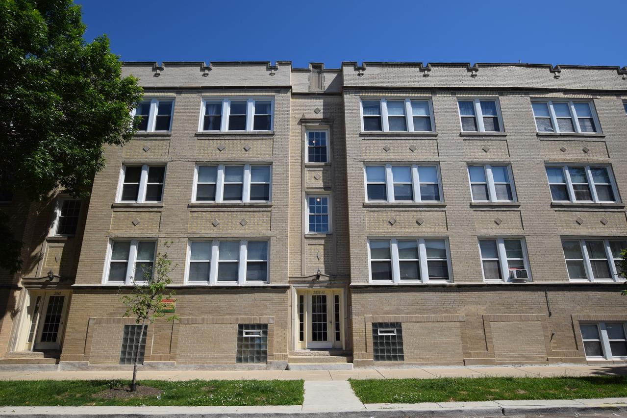 2840 W Glenlake Ave. #2D, Chicago, IL 60659