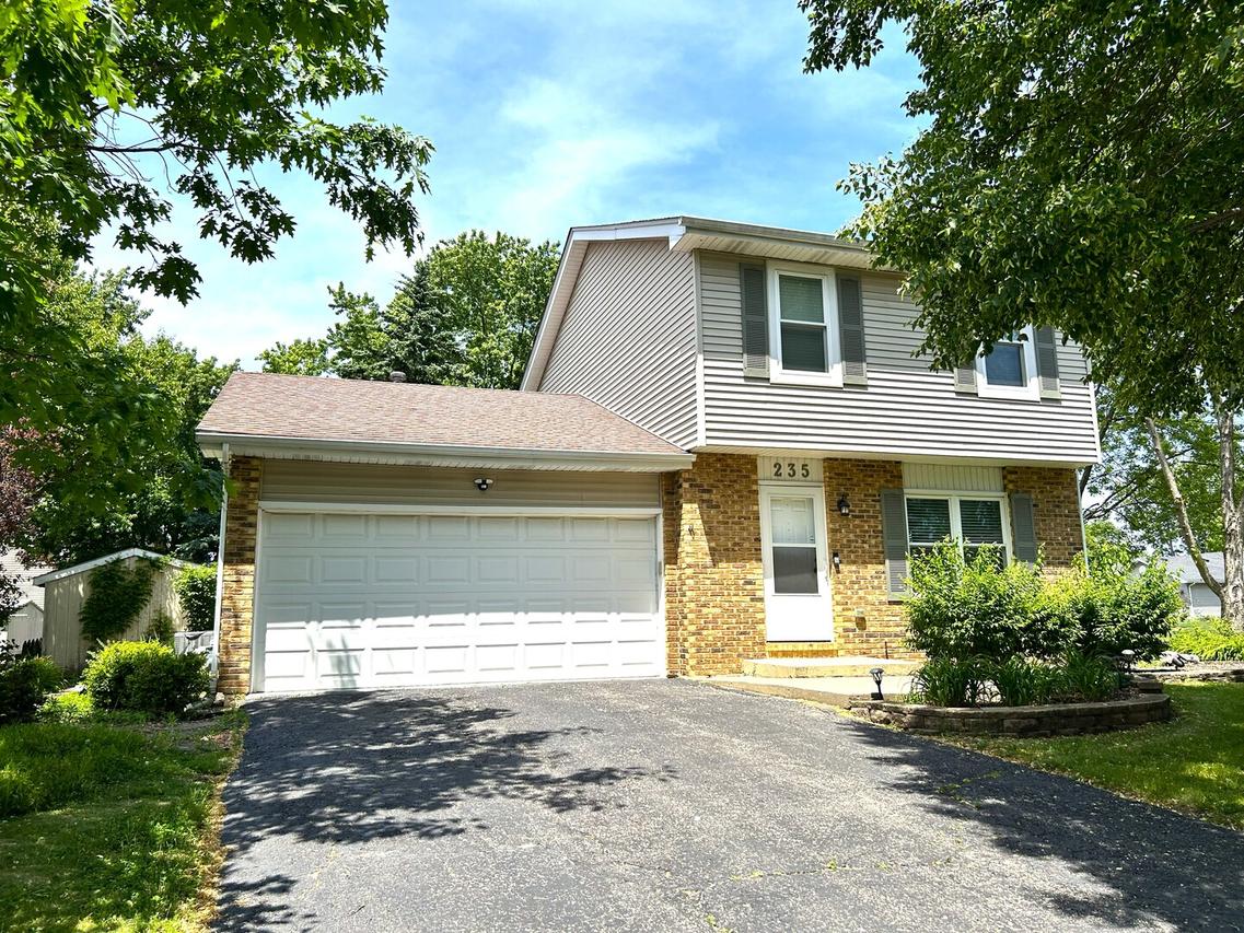 235 Westbrook Cir., Naperville, IL 60565