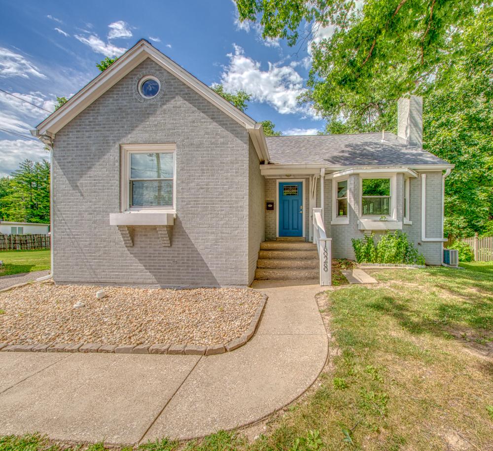 1828 E Richview Rd., Mt Vernon, IL 62864