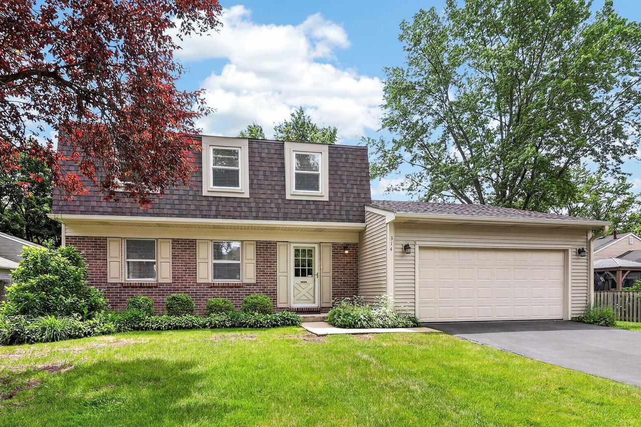 314 Westbury Ct., Naperville, IL 60565
