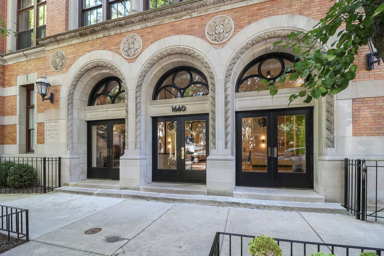 1660 N Hudson Ave. #1J, Chicago, IL 60614