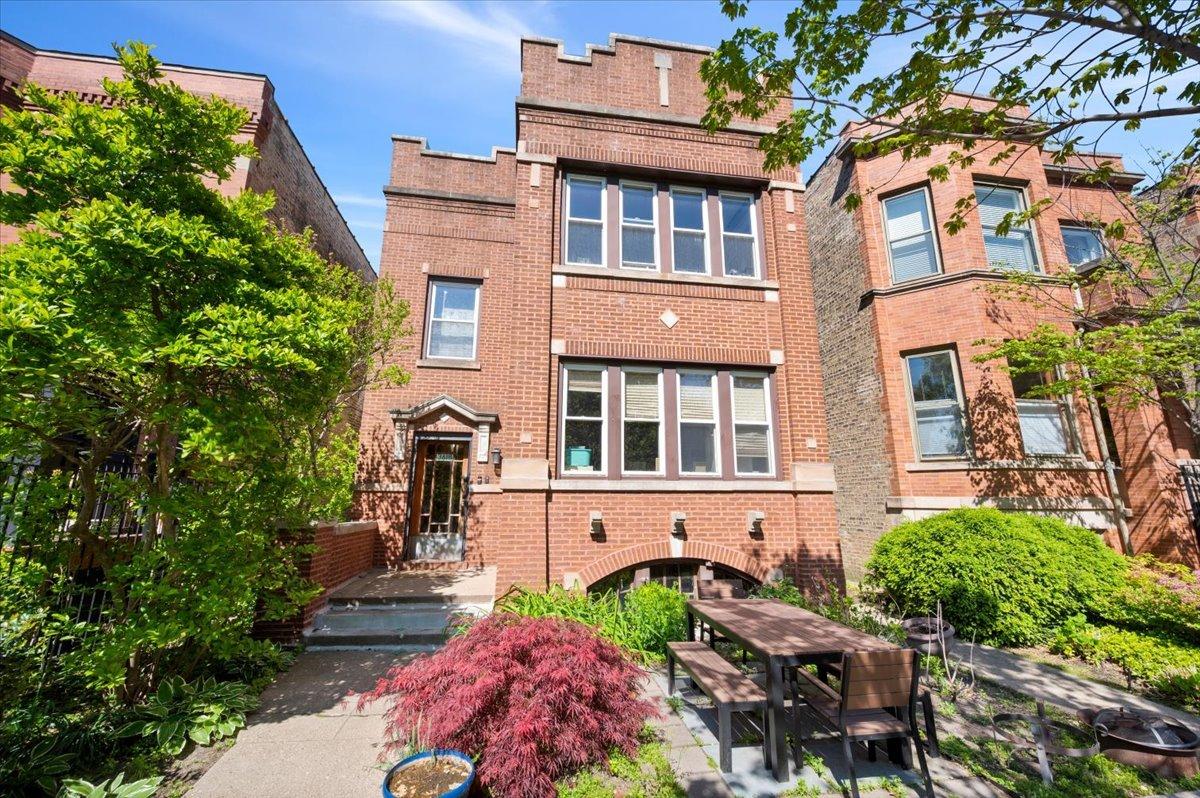 3618 N Bell Ave., Chicago, IL 60618