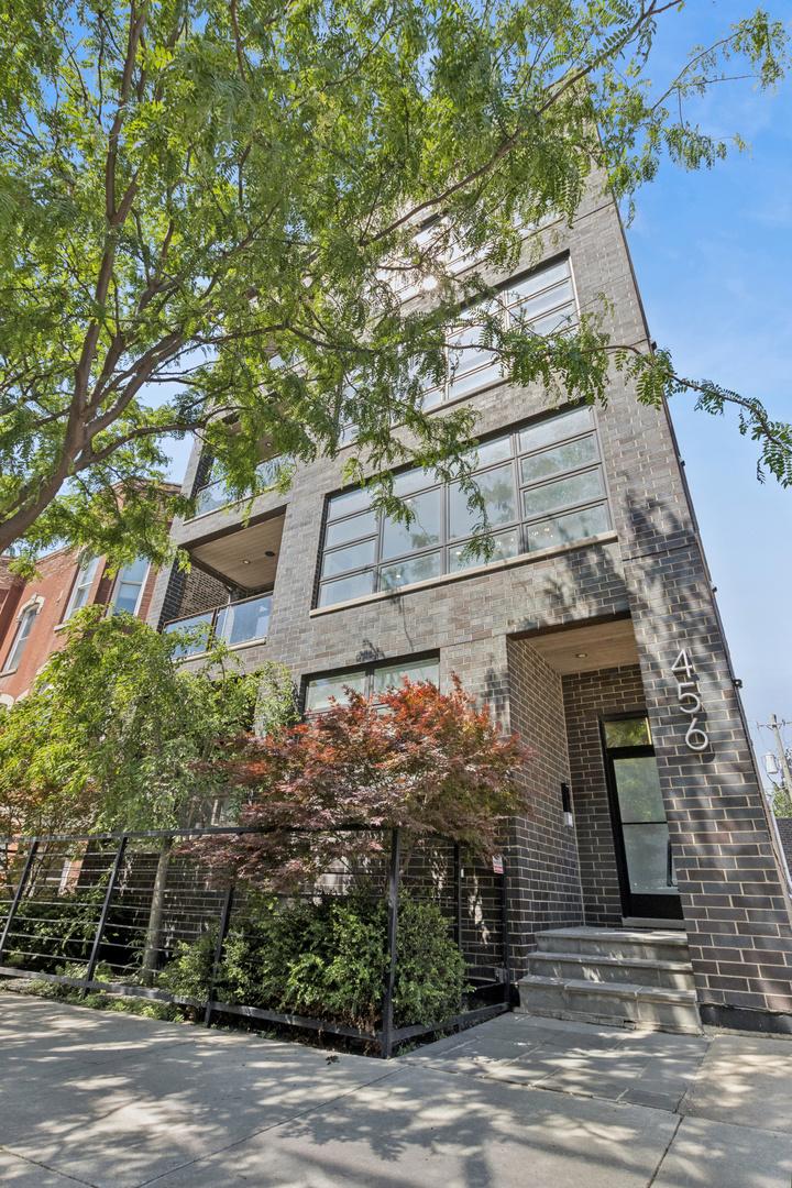 456 N Carpenter St. #2, Chicago, IL 60642