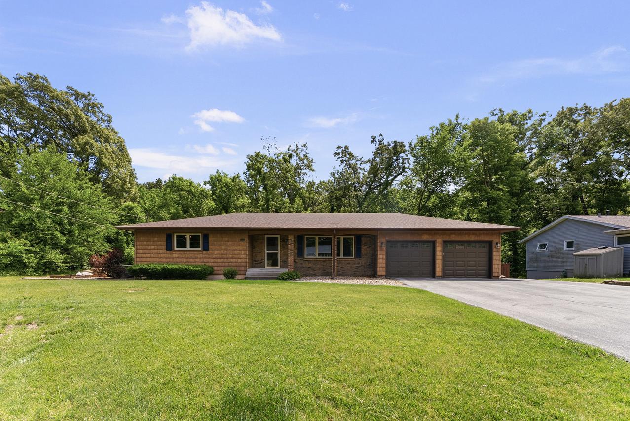 8145 54th Street Ct., Coal Valley, IL 61240