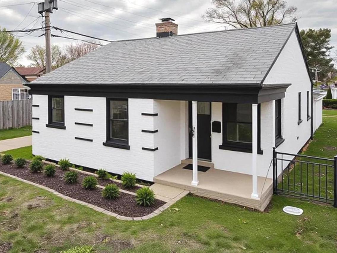 6964 W Cleveland St., Niles, IL 60714